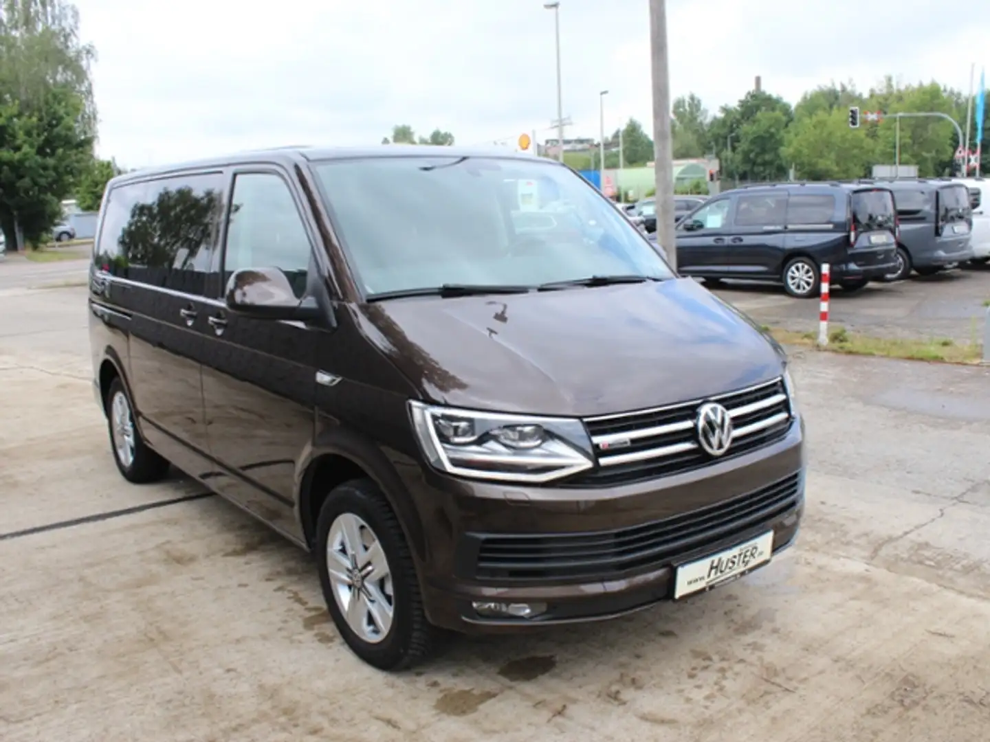 Volkswagen T6 Multivan Comfortline KR 2.0TDI 4Motion *LED,NAVI,STHZ,APP* Brun - 2