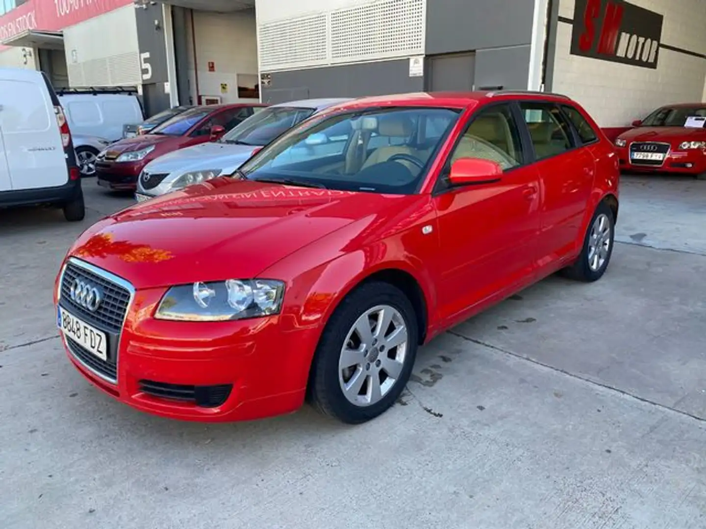 Audi A3 Sportback 2.0TDI Ambition DPF Rojo - 1