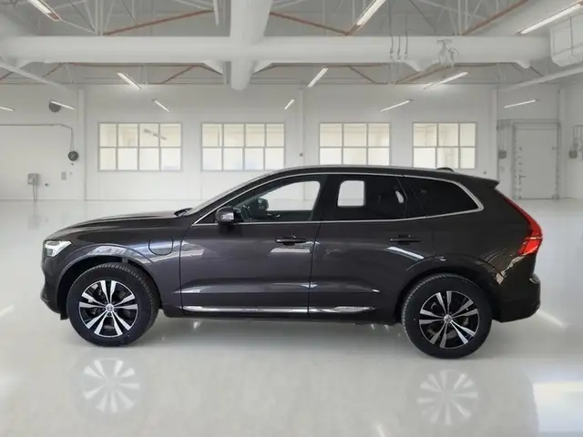 Volvo XC60 view 5