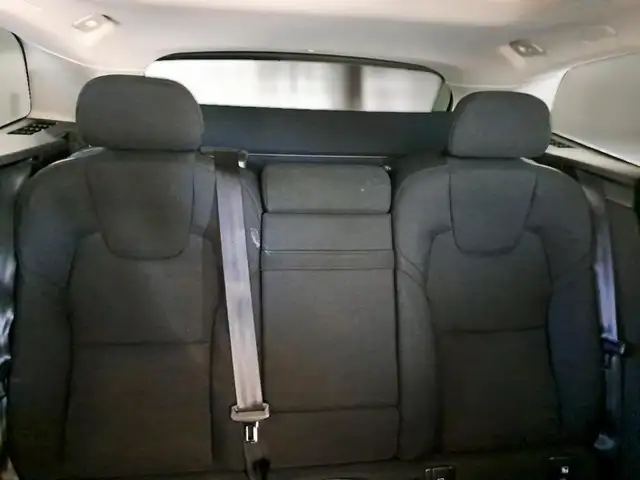Volvo XC60 view 11