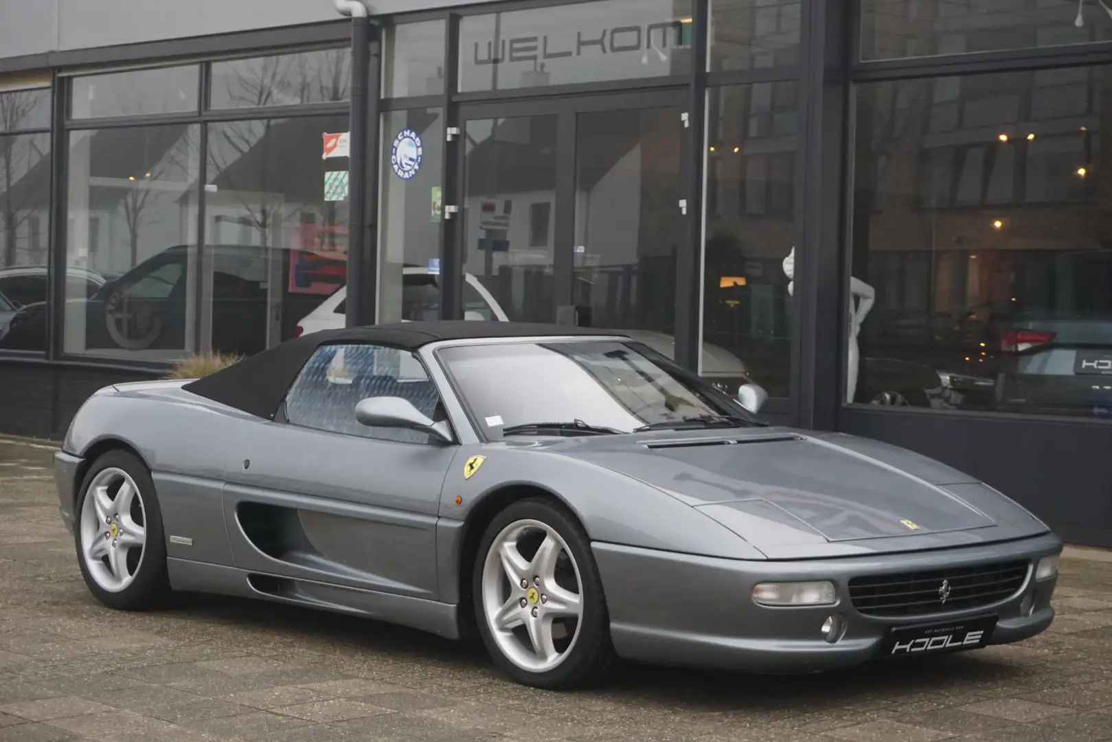 Ferrari F355 Spider Šedá - 1