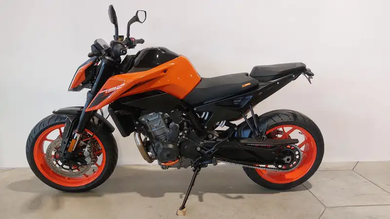 KTM 790 Duke - foto 4