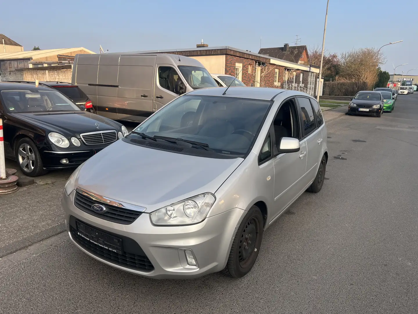 Ford C-Max 1.6 TDCi Style+,Klima,Alufelgen,Tempomat Silber - 1