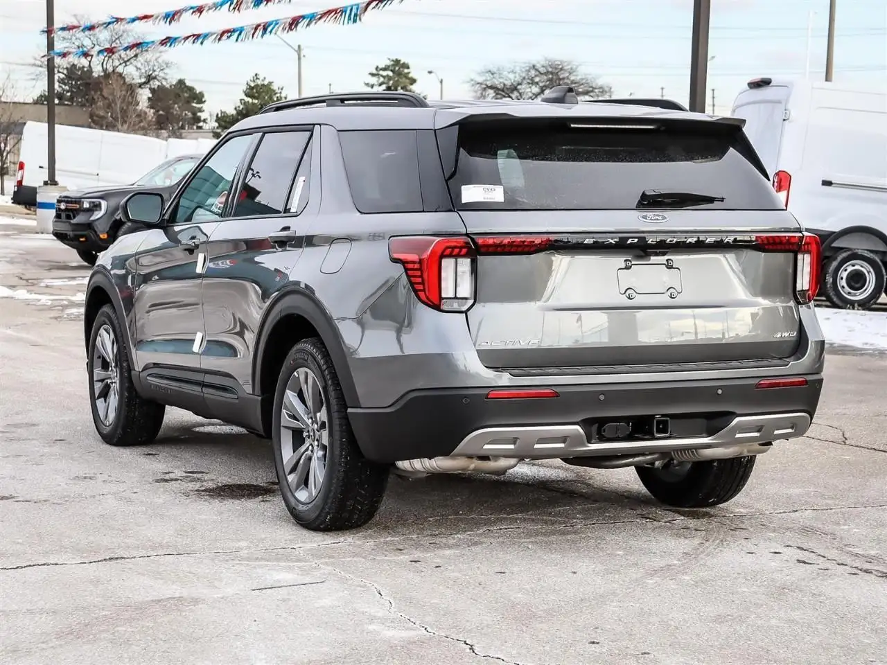 Ford Explorer снимка Ford Explorer