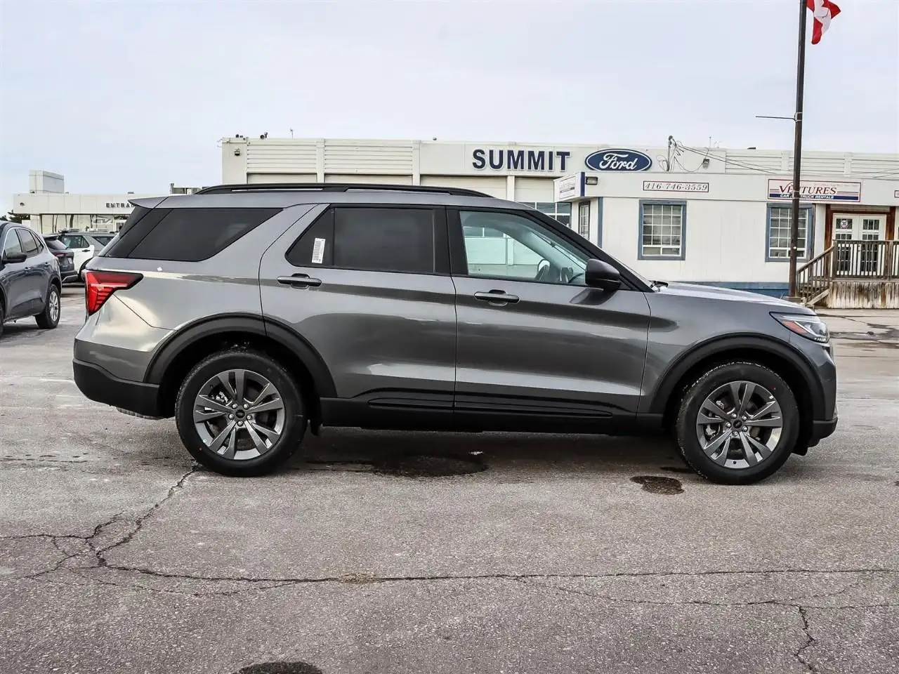 Ford Explorer снимка Ford Explorer