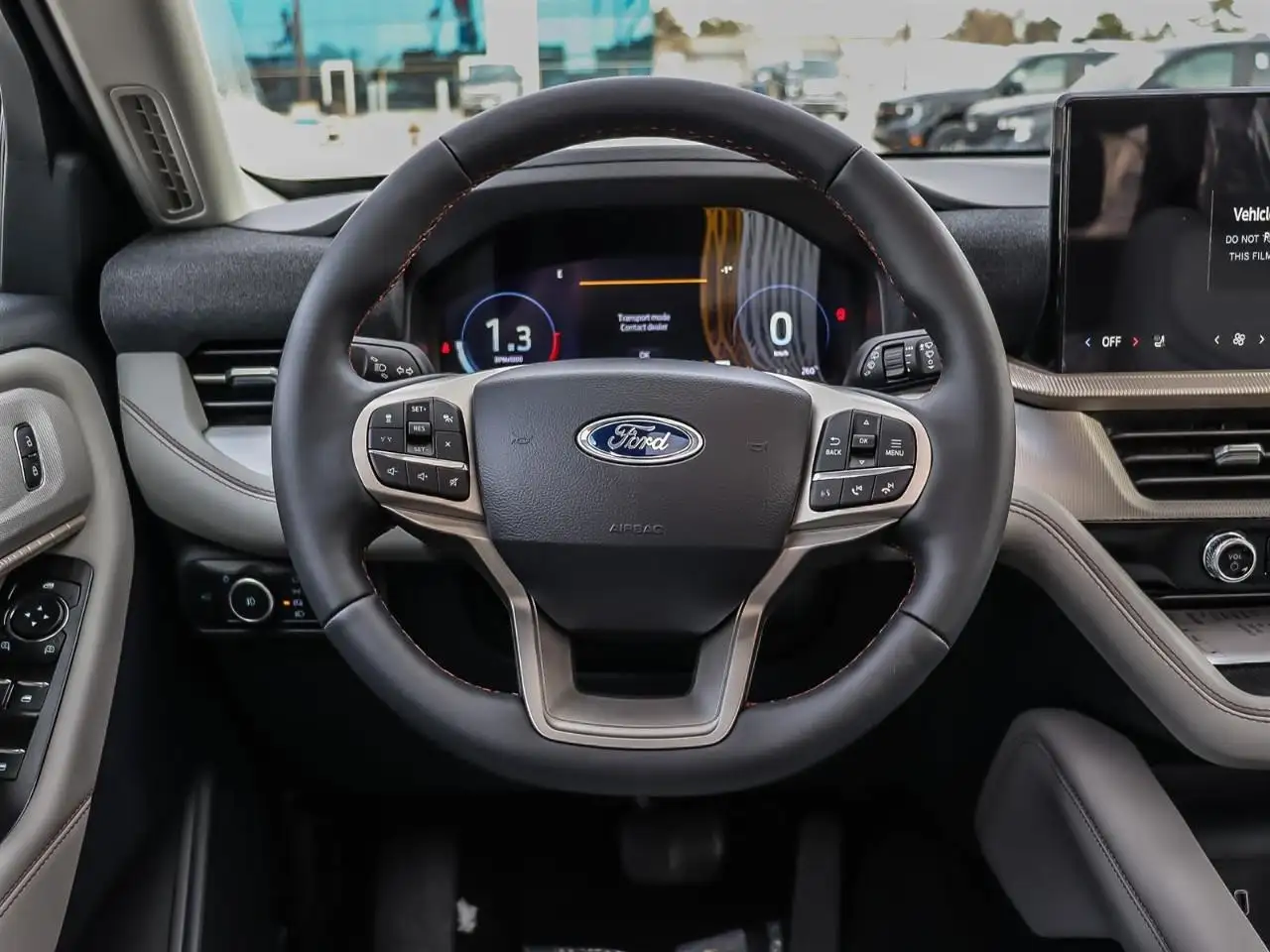 Ford Explorer снимка Ford Explorer