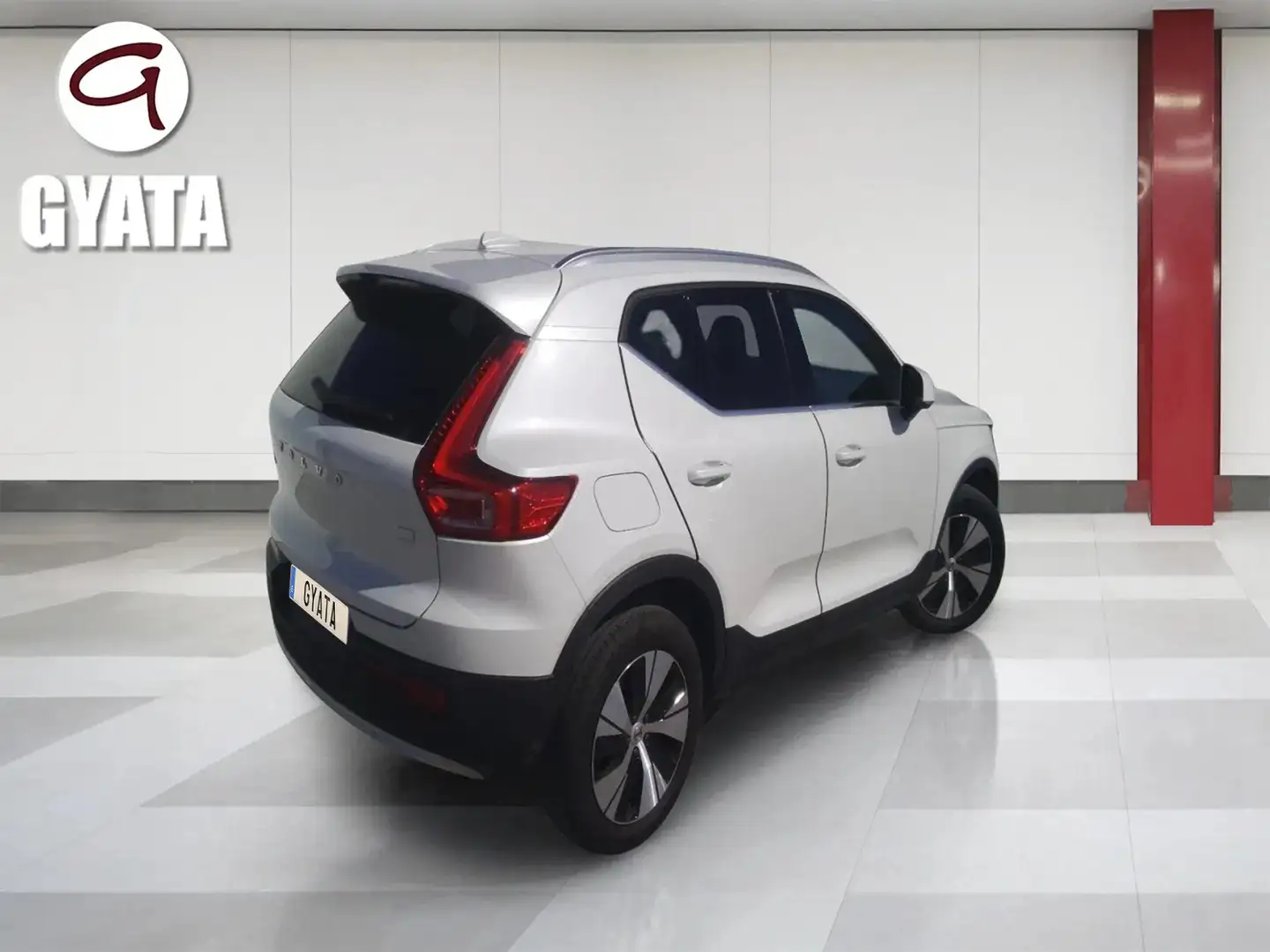 Volvo XC40 T4 Recharge Core Aut. Blanco - 2