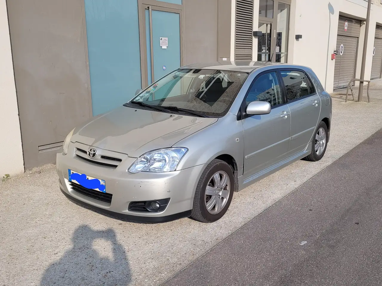 Toyota Corolla 90 D-4D LinÃ©a Sport