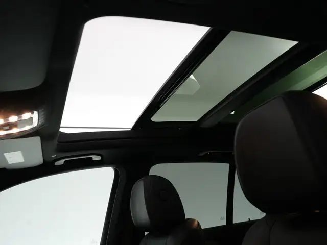 Mercedes-Benz Gle view 16
