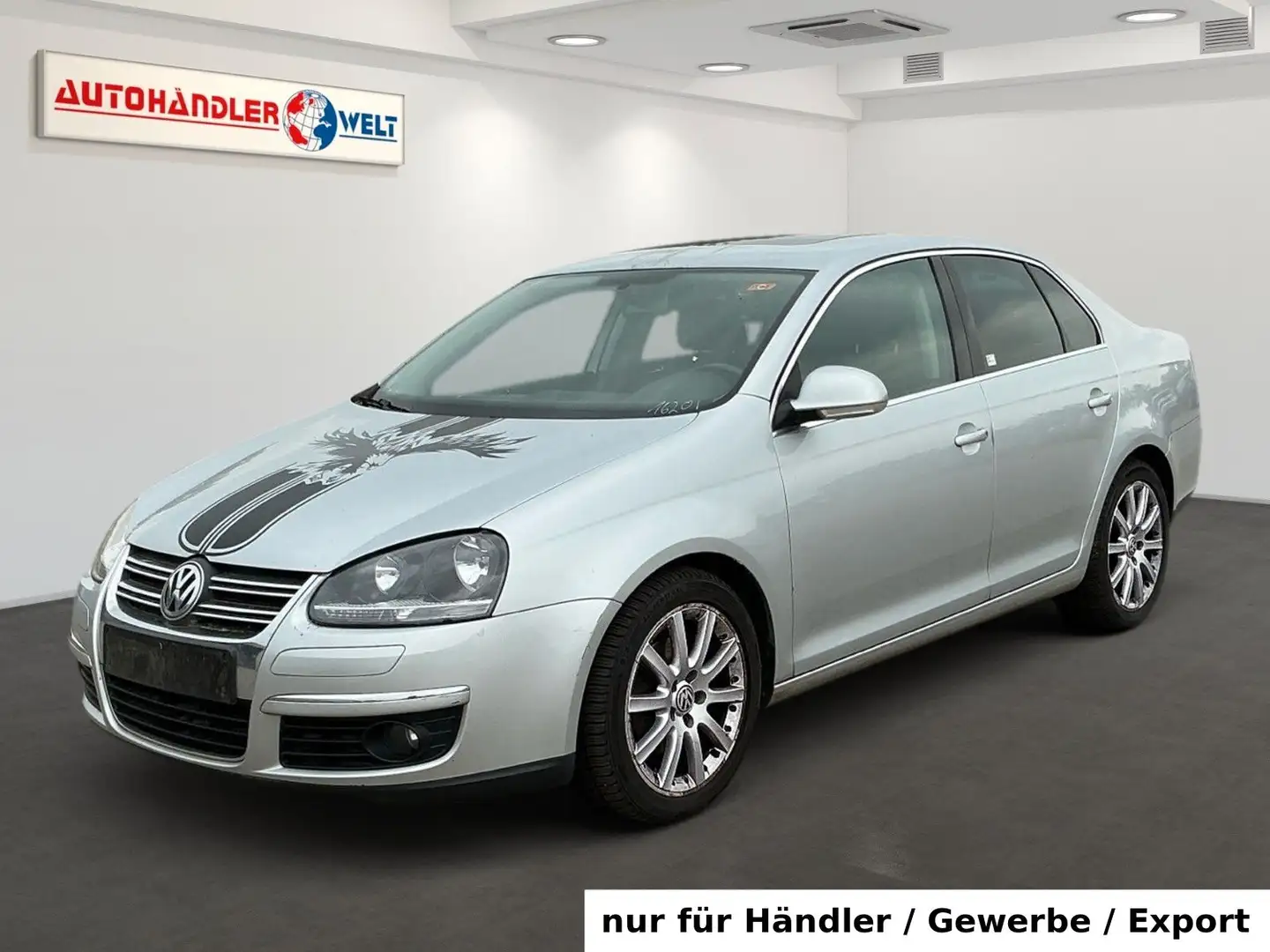 Volkswagen Jetta V 2.0 TDI Sportline Argent - 1