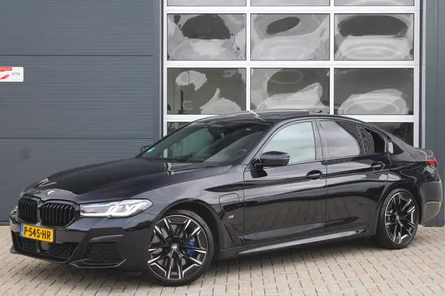 BMW 545 5-serie 545e xDrive M-Sport | Pano | 360 | Laser |