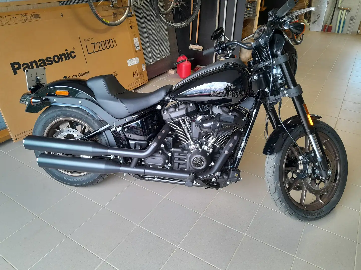 Harley-Davidson Lowrider S Negru - 2