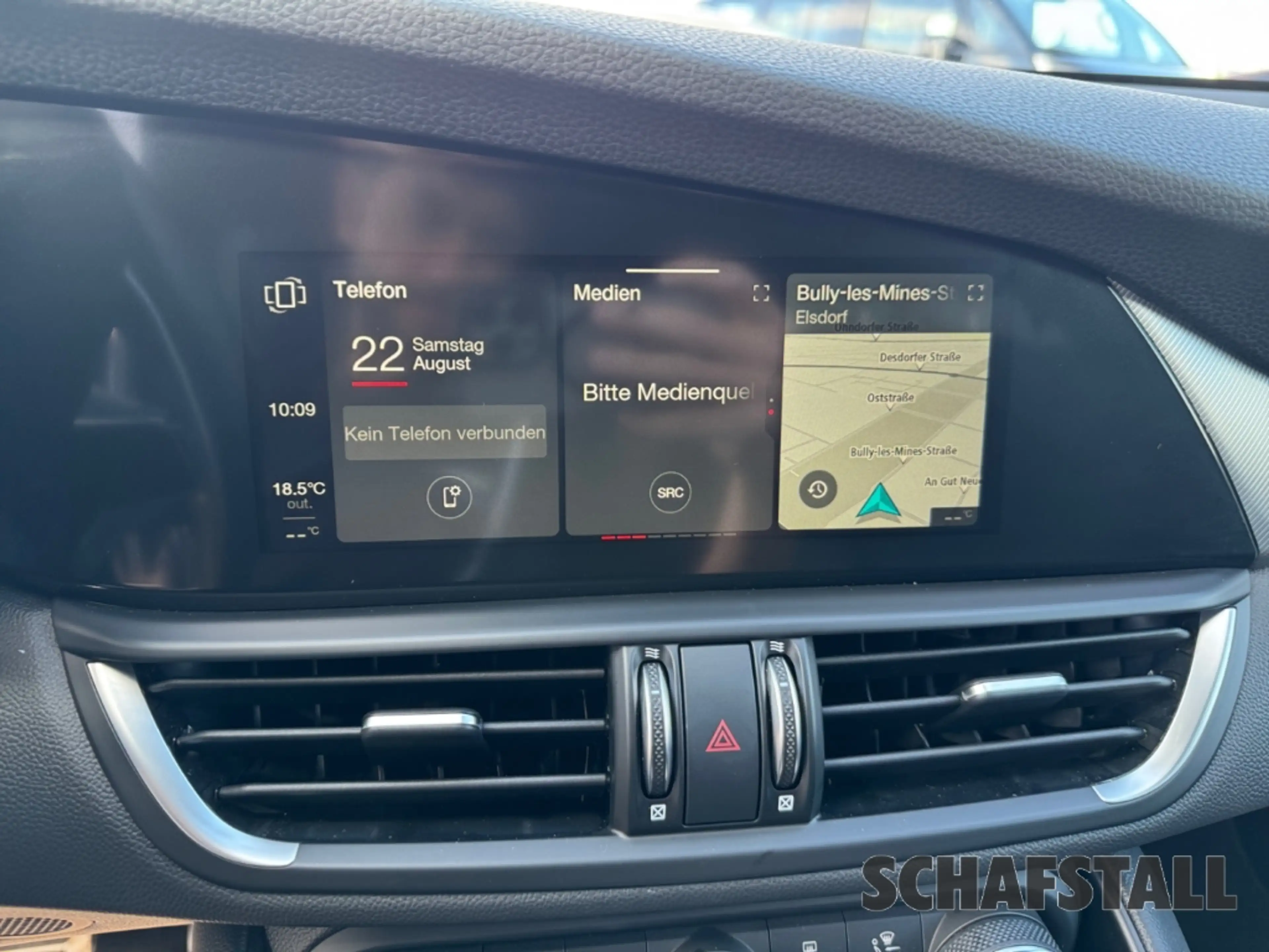 Alfa Romeo Giulia Q4 2.0 Turbo Veloce Technologie-Paket Komfort-Pake — photo 12