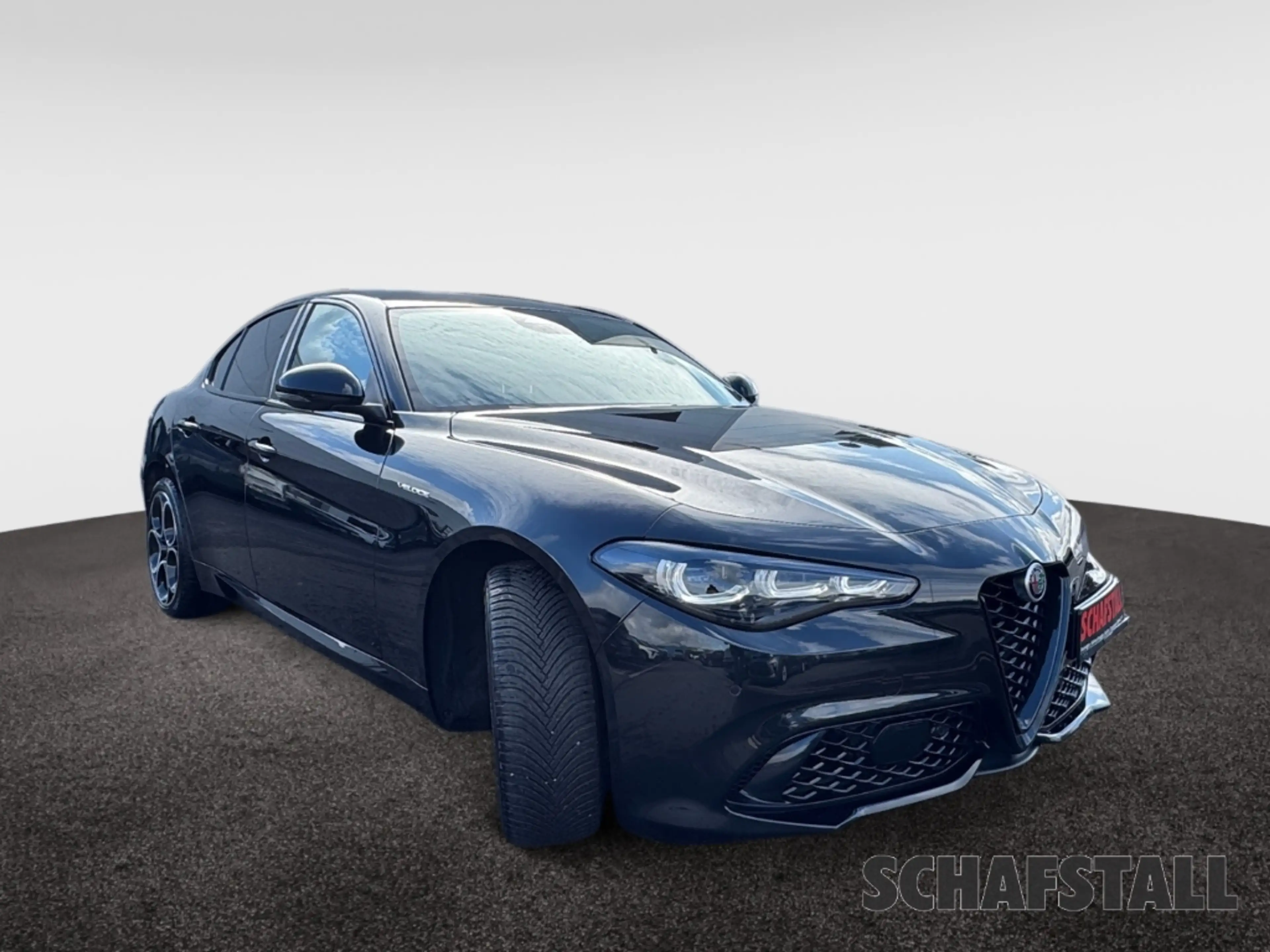 Alfa Romeo Giulia Q4 2.0 Turbo Veloce Technologie-Paket Komfort-Pake — photo 8