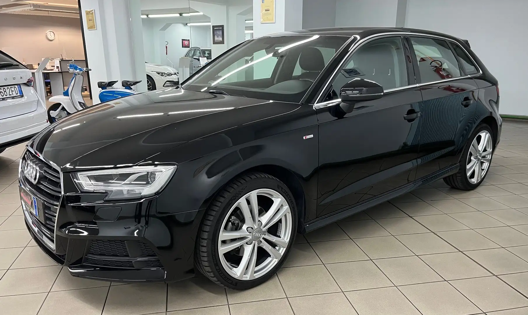 Audi A3 A3  Sportback 30 1.6 tdi Business 116cv my19 Noir - 2