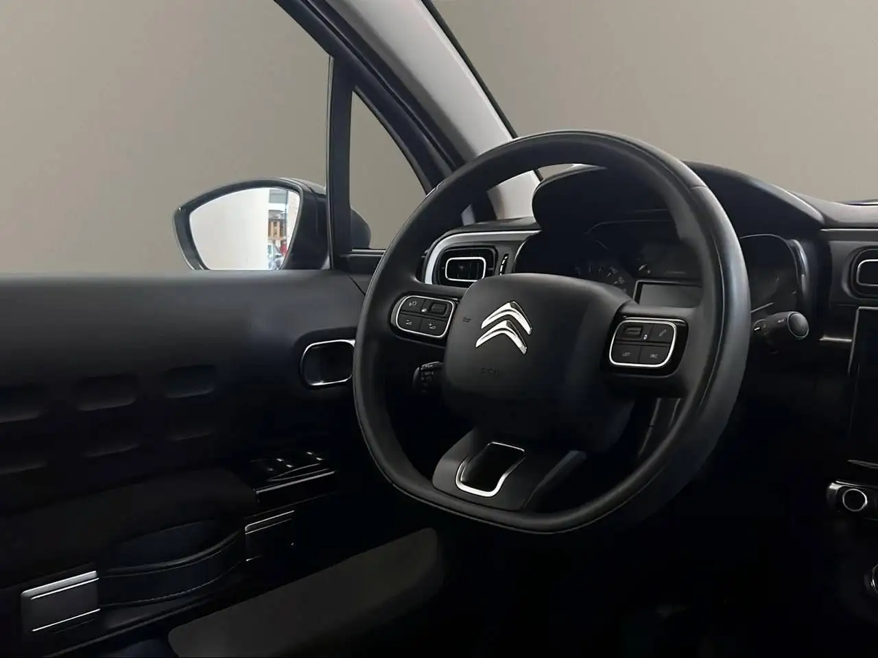 Citroen C3 PureTech 110 S&S EAT6 Shine 23