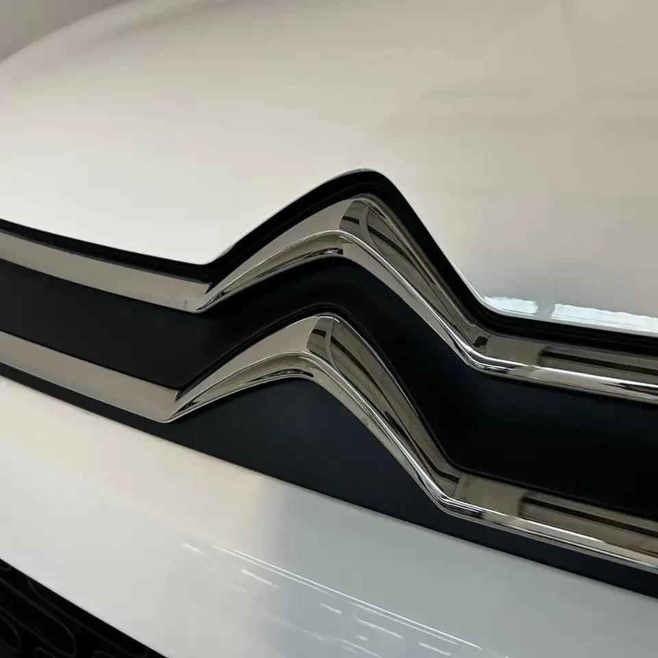 Citroen C3 PureTech 110 S&S EAT6 Shine 33