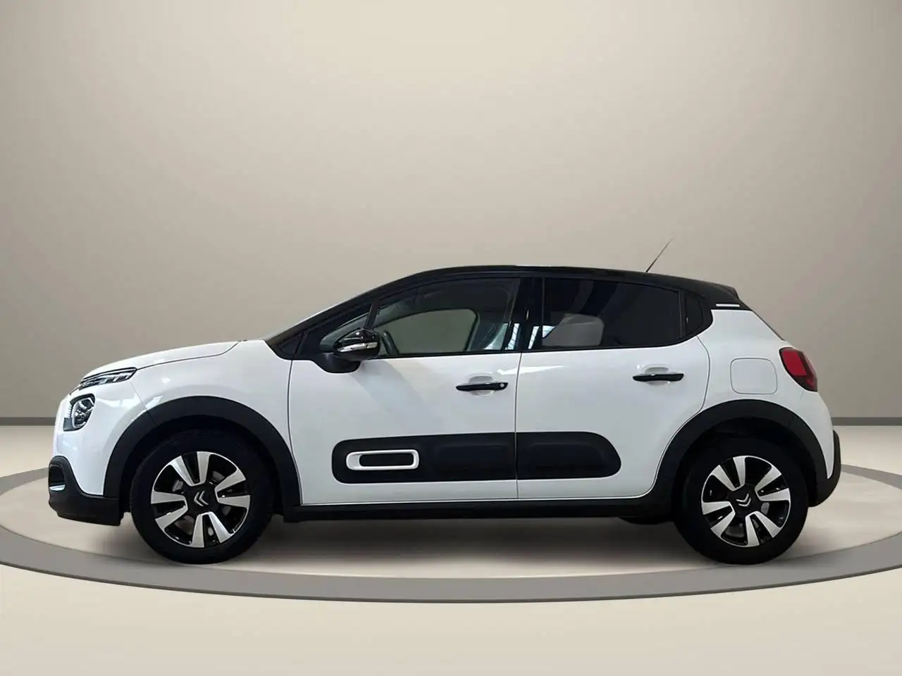 Citroen C3 PureTech 110 S&S EAT6 Shine 3