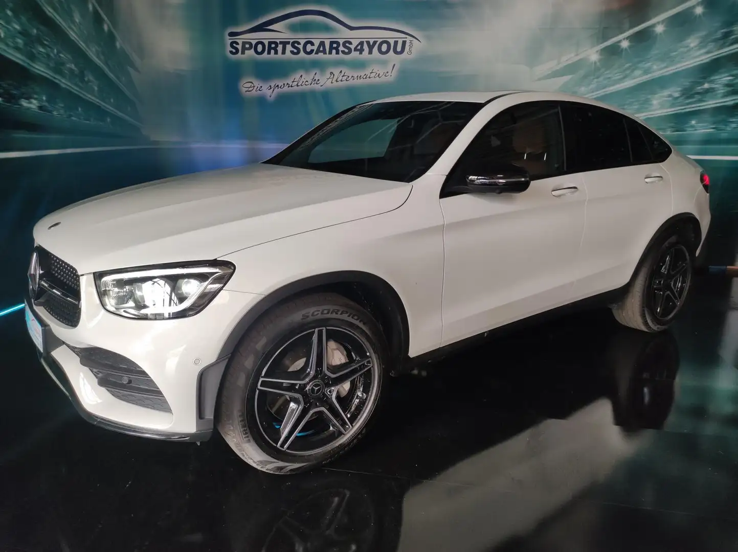 Mercedes-Benz GLC 200 d 4Matic Coupe AMG White - 1