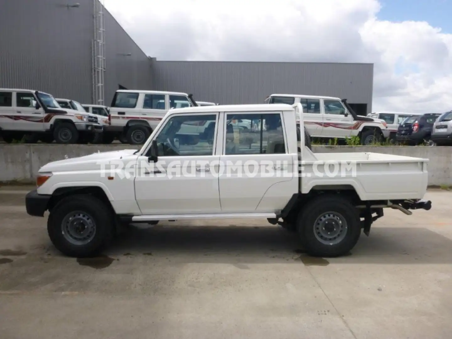 Toyota Land Cruiser VDJ V8 79 DOUBLE CABIN  - EXPORT OUT EU TROPICAL V Blanc - 2