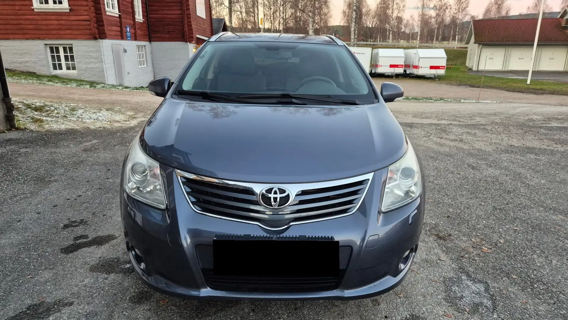 Toyota Avensis 2.0 D-4D Luna DPF Blauw - 1