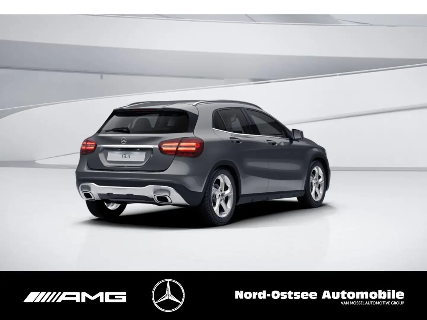 Mercedes-Benz GLA 180 URBAN NAVI AHK TEMPOMAT LED SHZ Grijs - 2