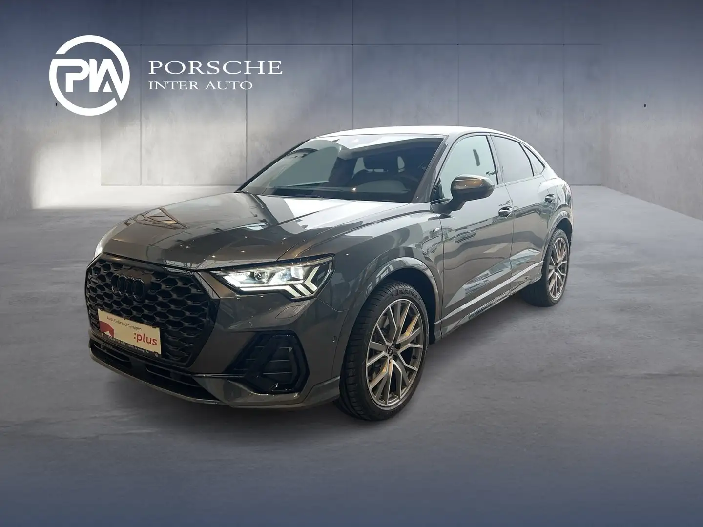 Audi Q3 40 TDI quattro admired Grau - 1