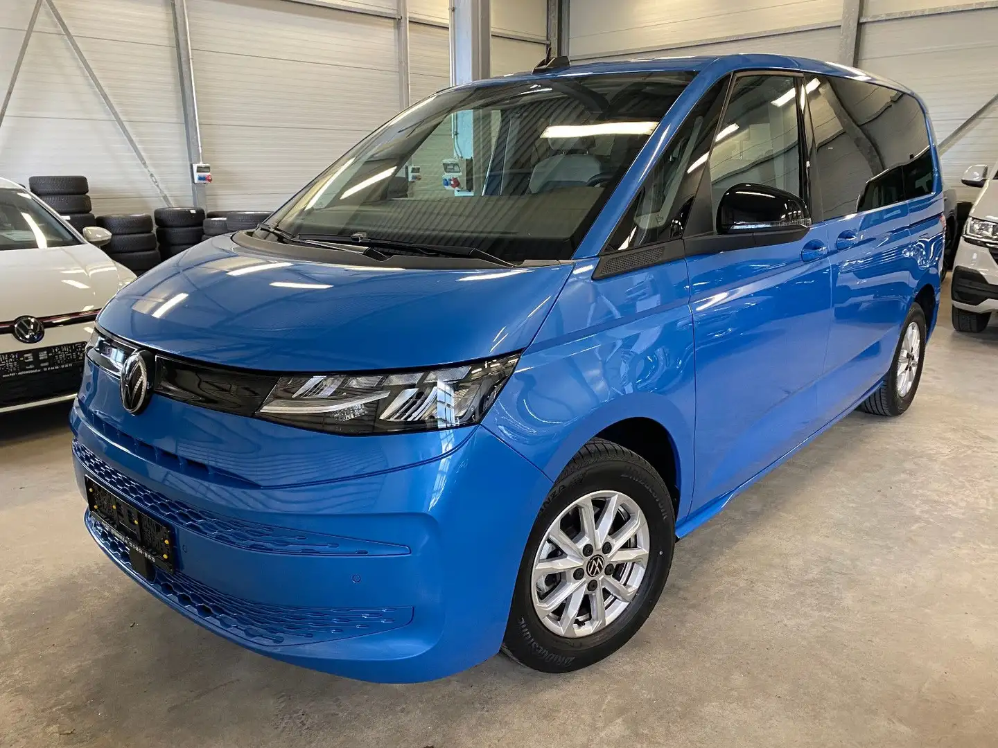 Volkswagen T7 Multivan T7  New Multivan TSI DSG AHK DAB GRA Nav LED Kam Kék - 1
