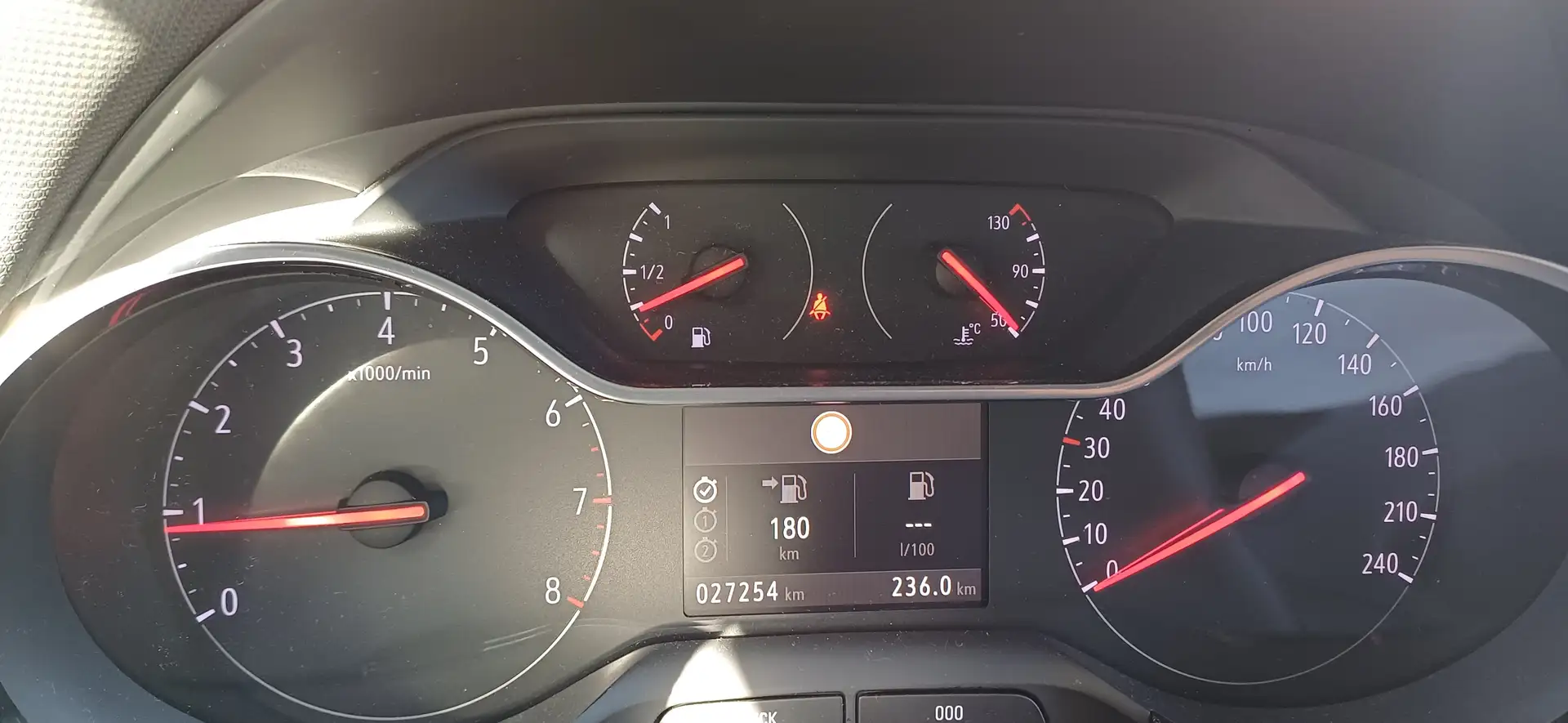 Opel Crossland X Elegance Automatik-Klimaaut-Navi-Kamera-Alu-DAB Gris - 2