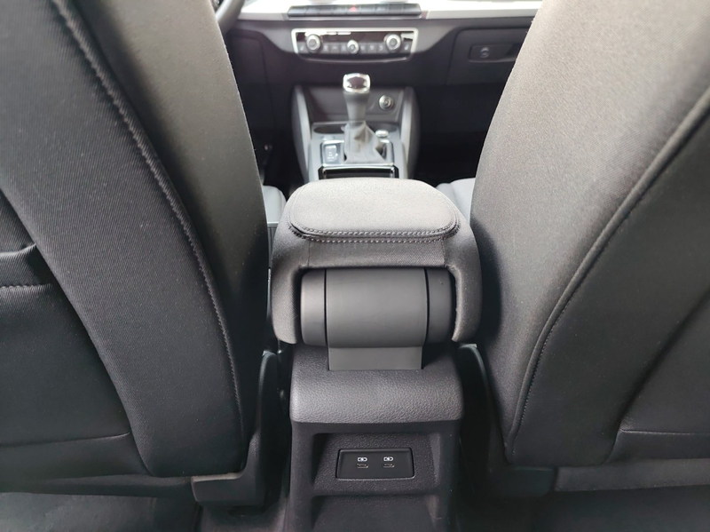 Audi Q2 35 TFSI S line — photo 10