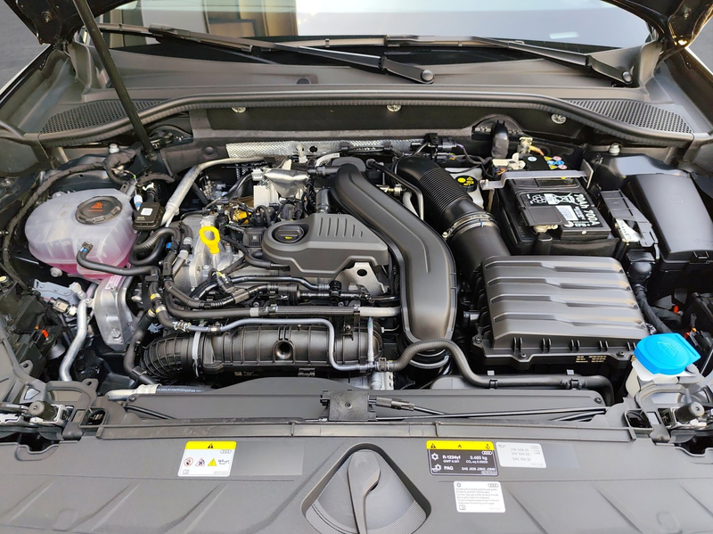 Audi Q2 35 TFSI S line — photo 15