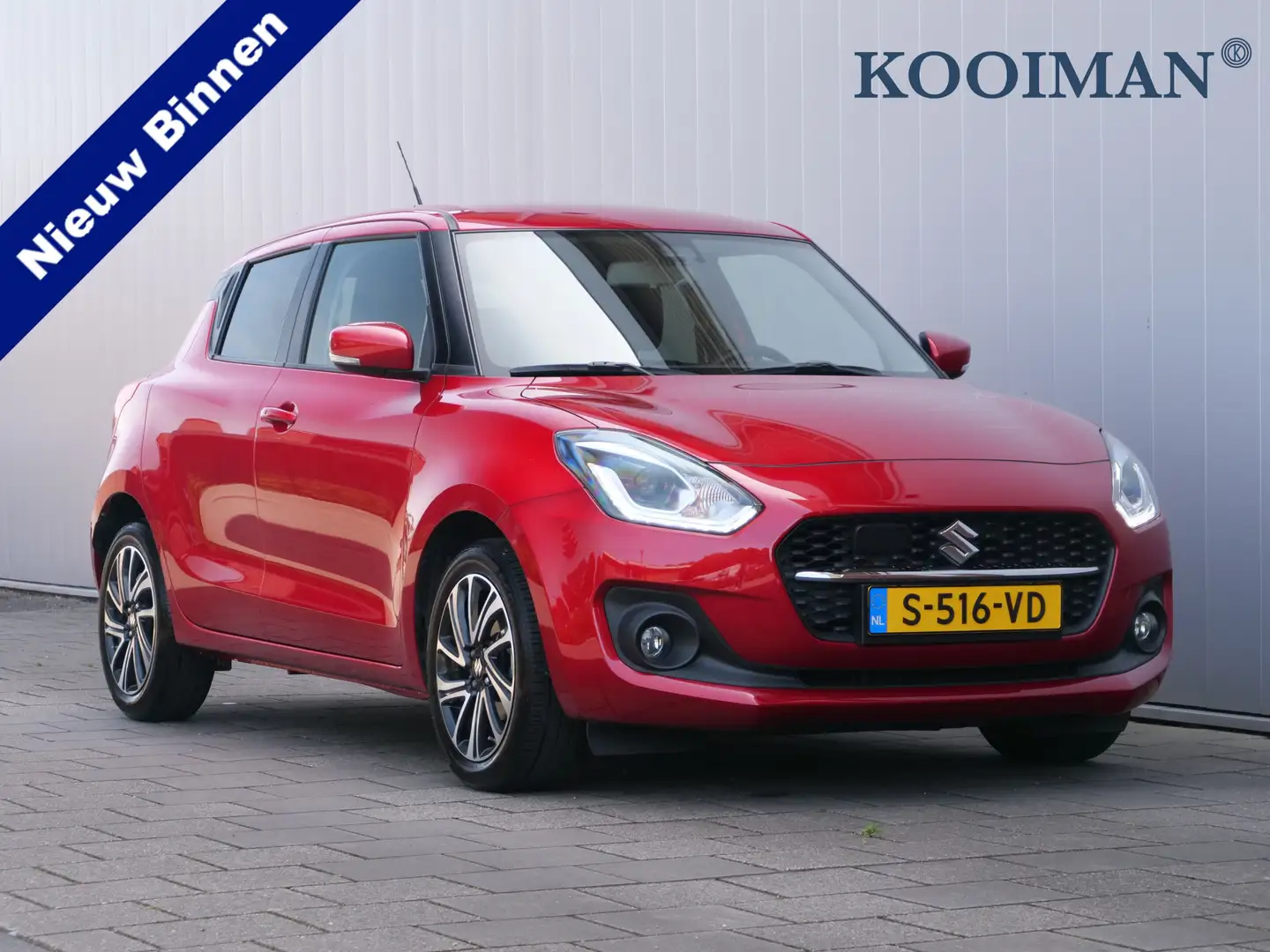 Suzuki Swift 1.2 Style 83pk Smart Hybrid LED / Navigatie / Came Rood - 1