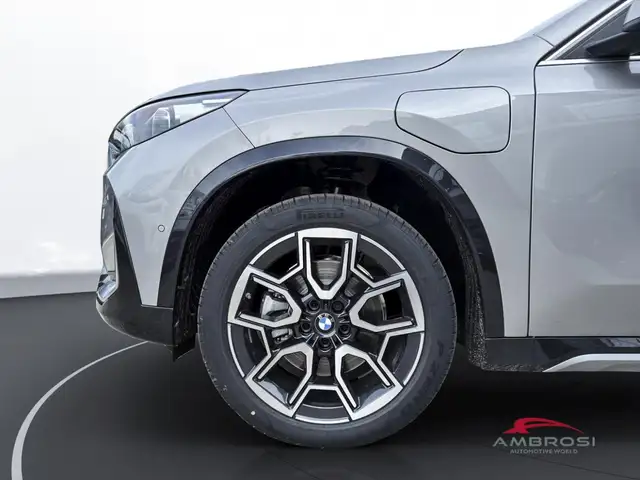 BMW X1 view 11