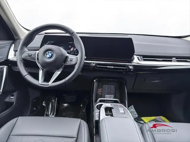 BMW X1 view 8