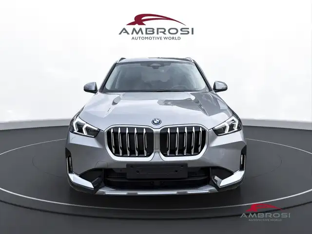 BMW X1 view 5