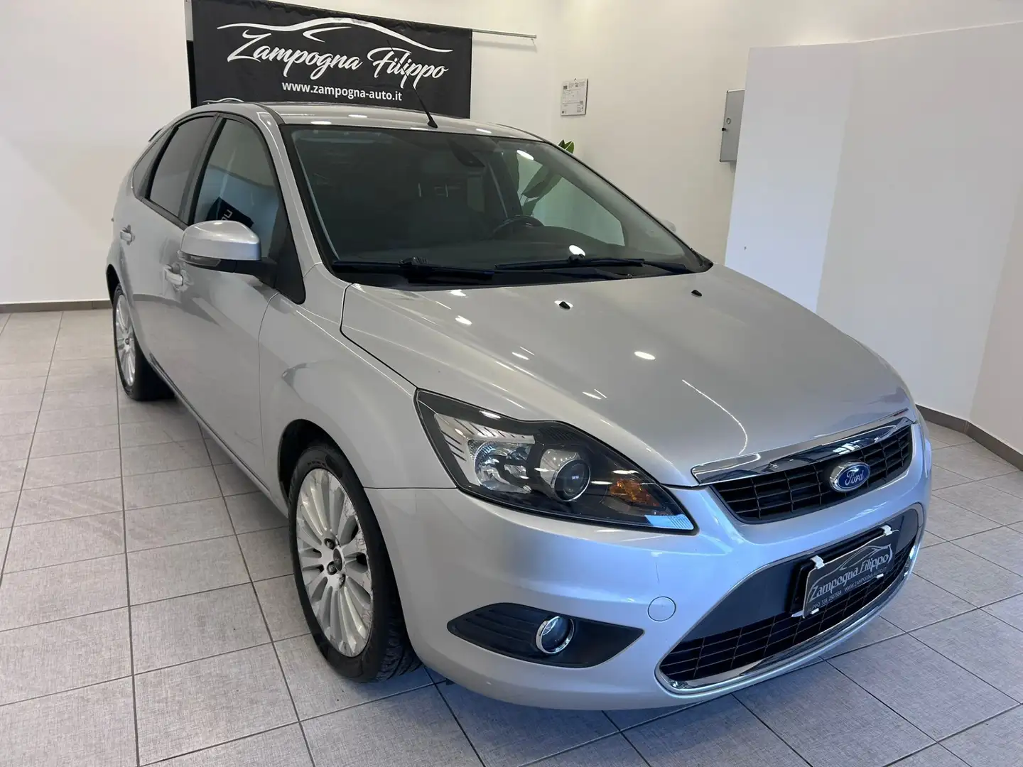 Ford Focus Focus 1.6 TDCi (110CV) 5p. Tit. DPF Argento - 2
