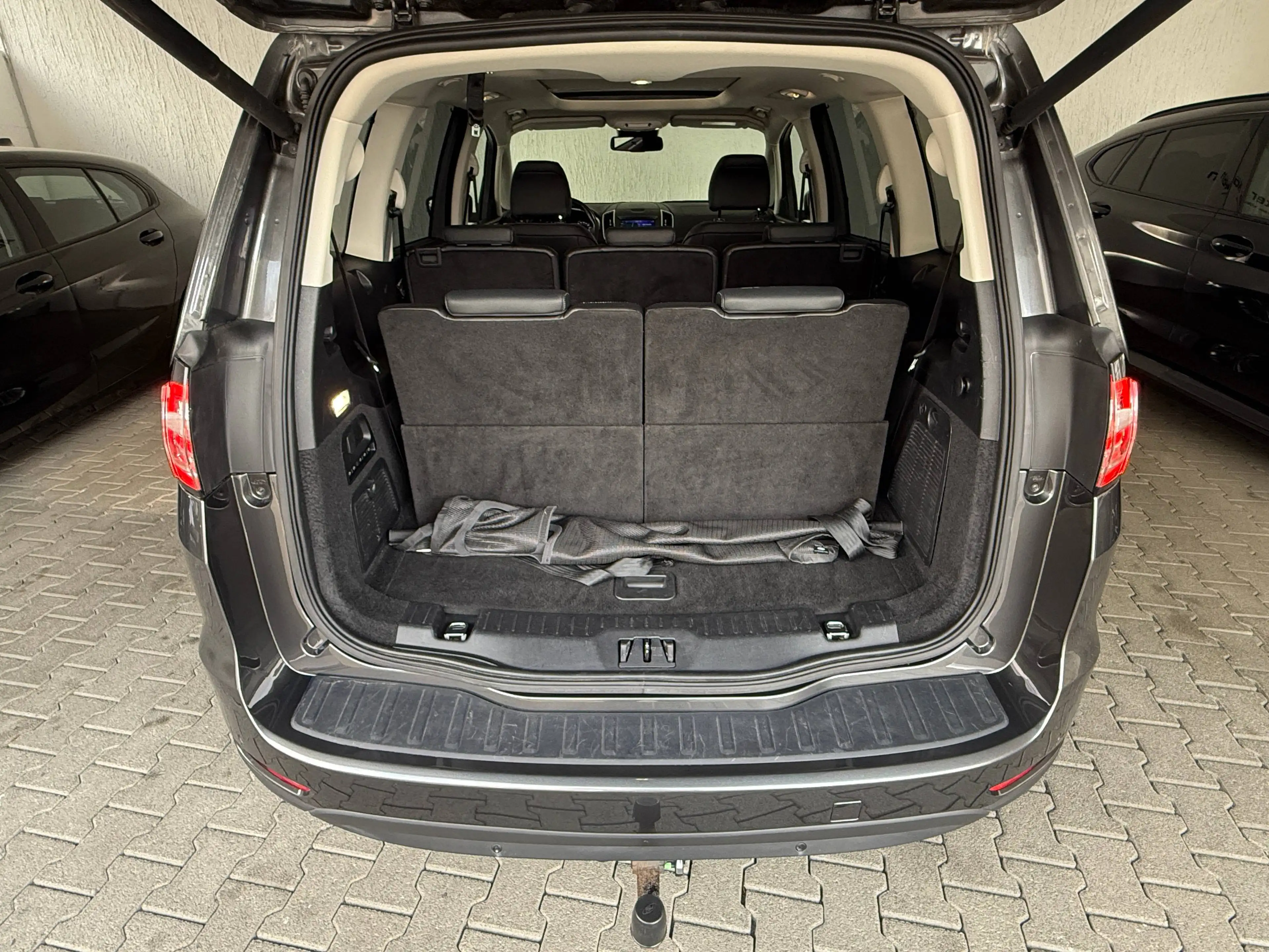 Ford Galaxy 2.0 EcoBlue Titanium*Navi*LED*7-Sitze — photo 7