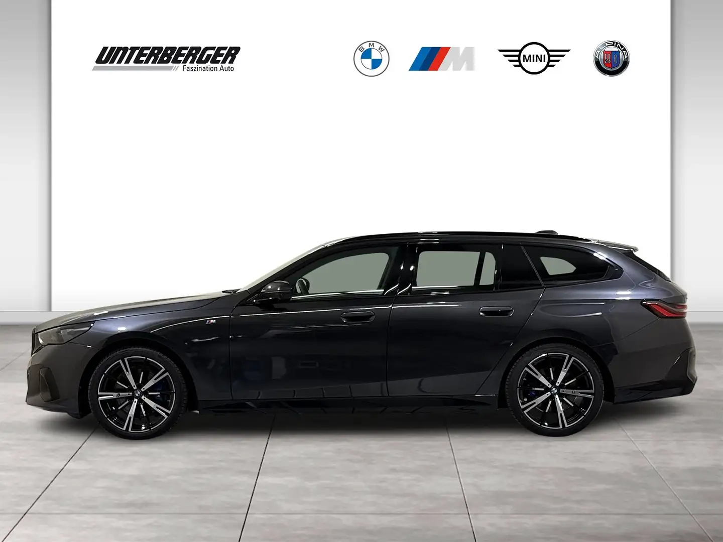 BMW 540 d xDrive Touring M Sportpaket Standhzg AHK HK Grau - 2