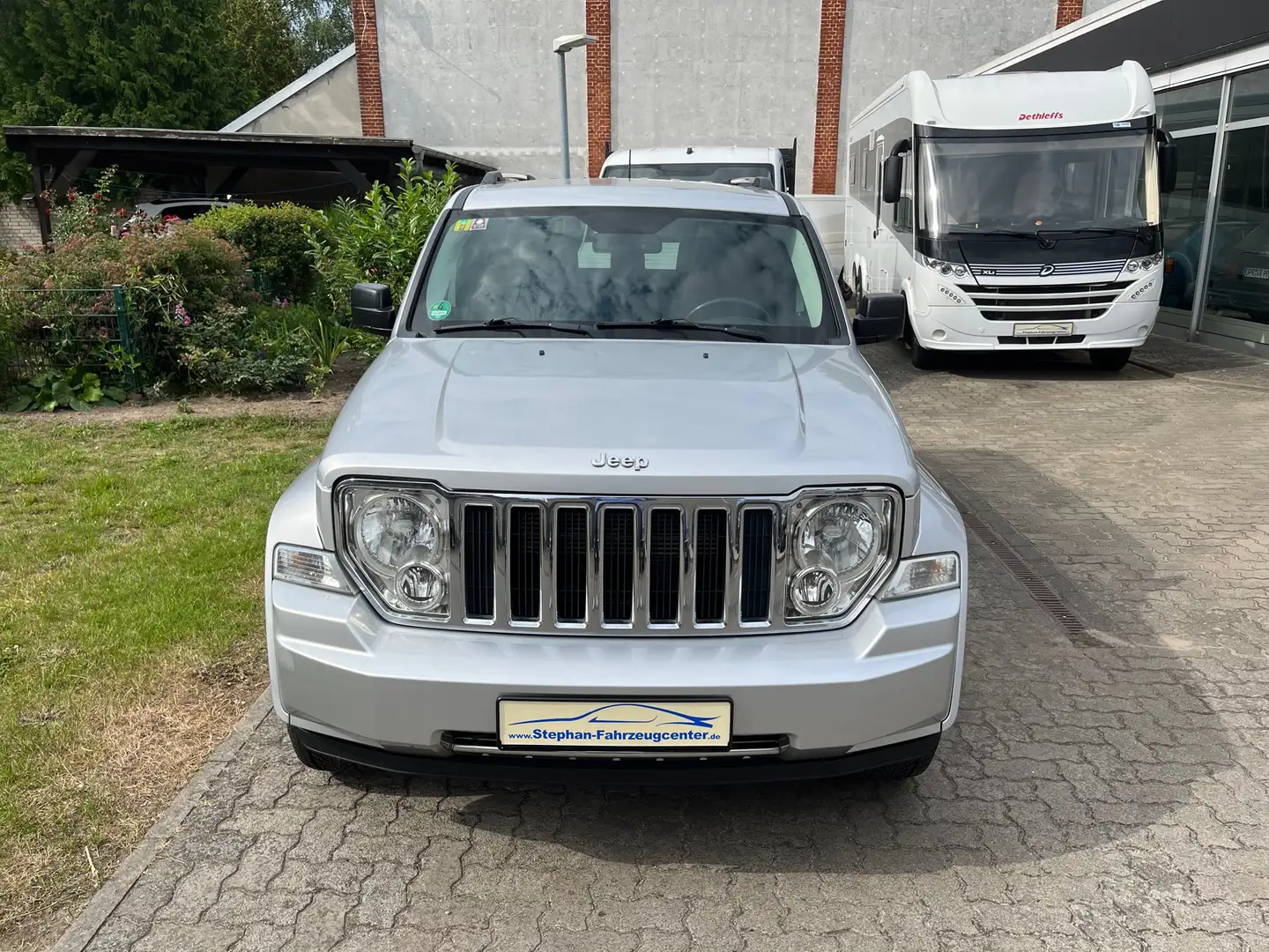 Jeep Cherokee Limited Exclusive mit Allrad,AHK,Navi,Leder… Срібний - 1