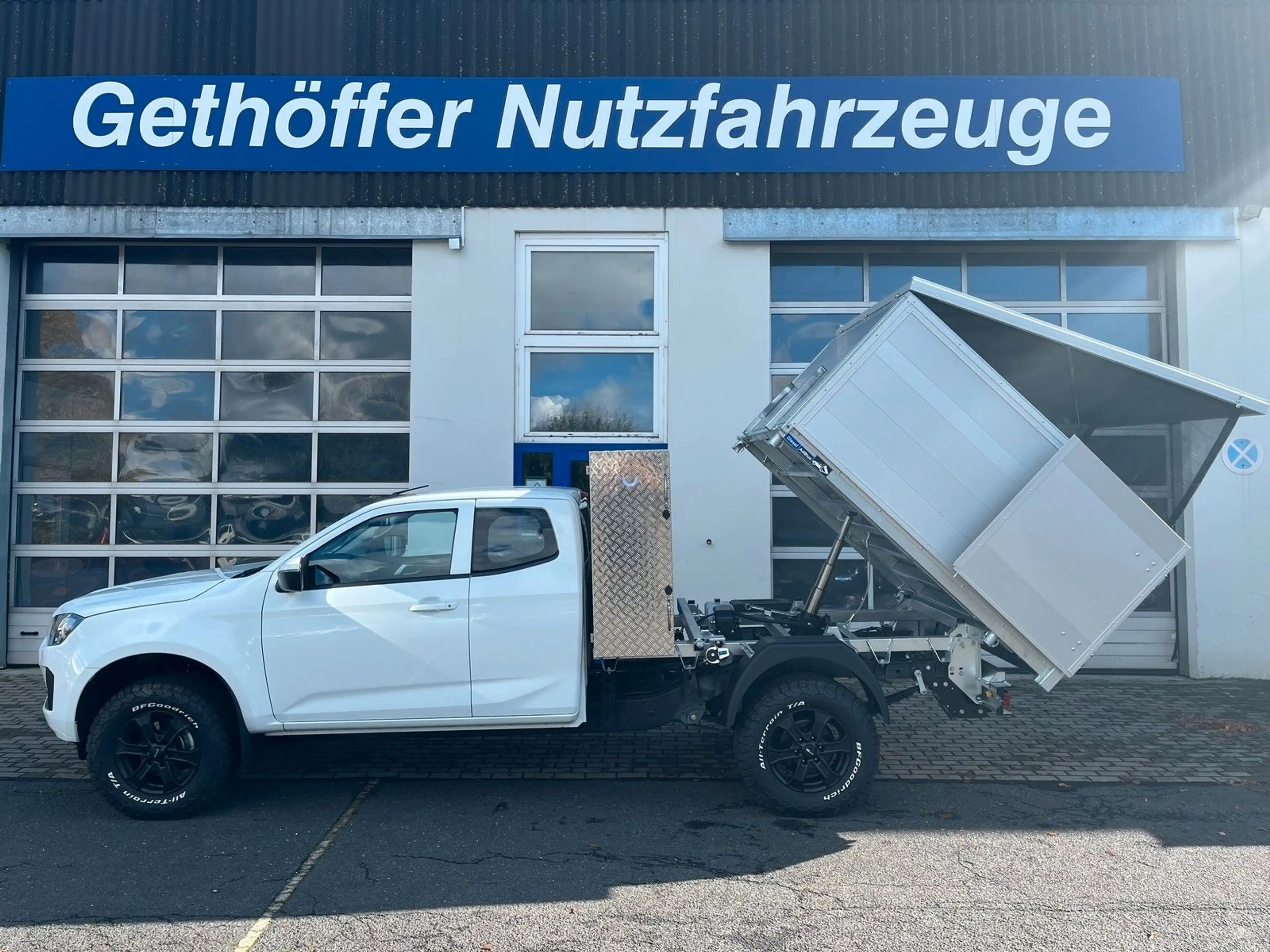 Isuzu D-Max BIG-MAX Space Cab LS AT + Häcksel +SOFORT+ — photo 5