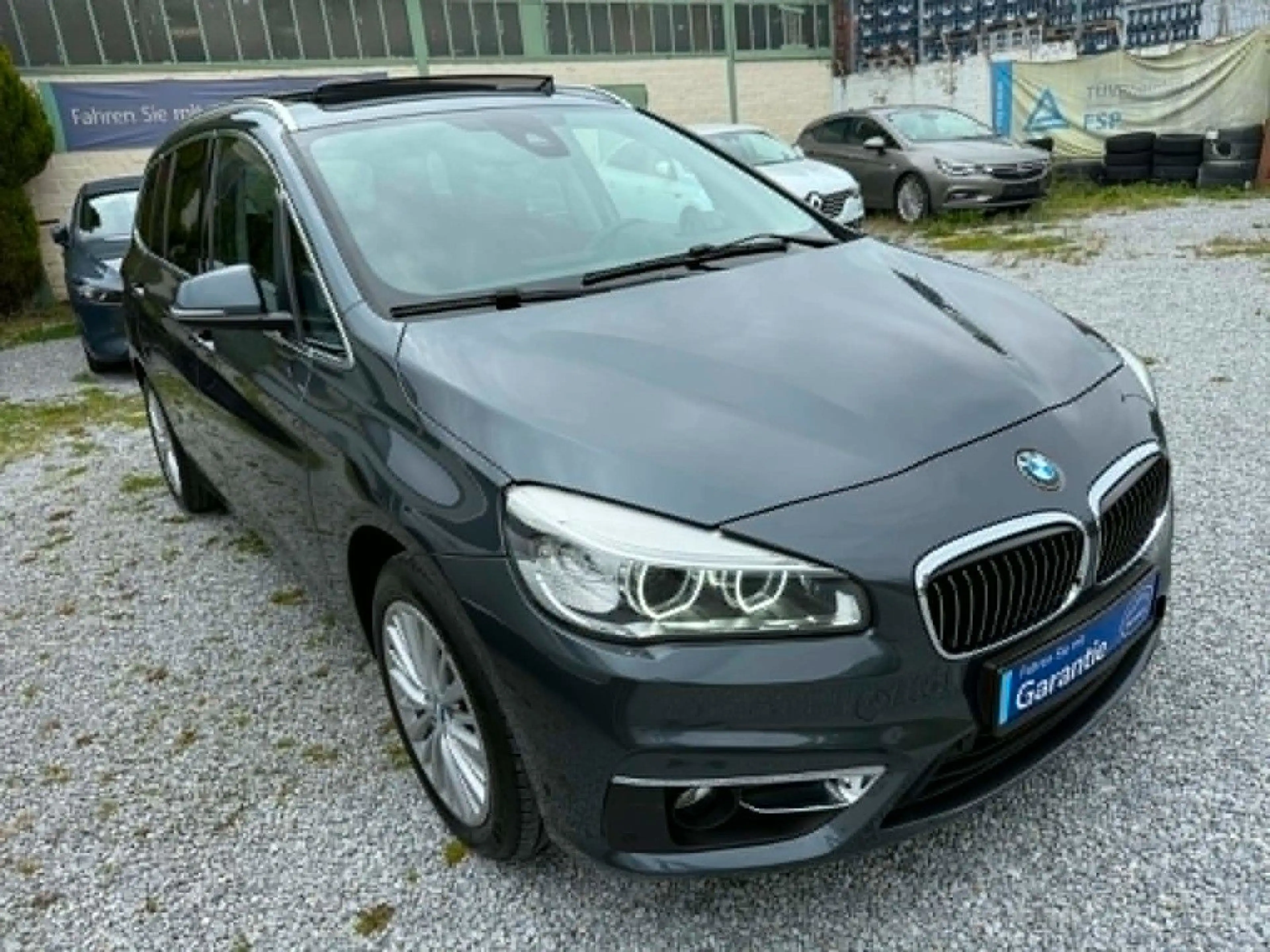 BMW 220 i Gran Tourer Luxury Line 7 Sitzer Panorama — photo 3