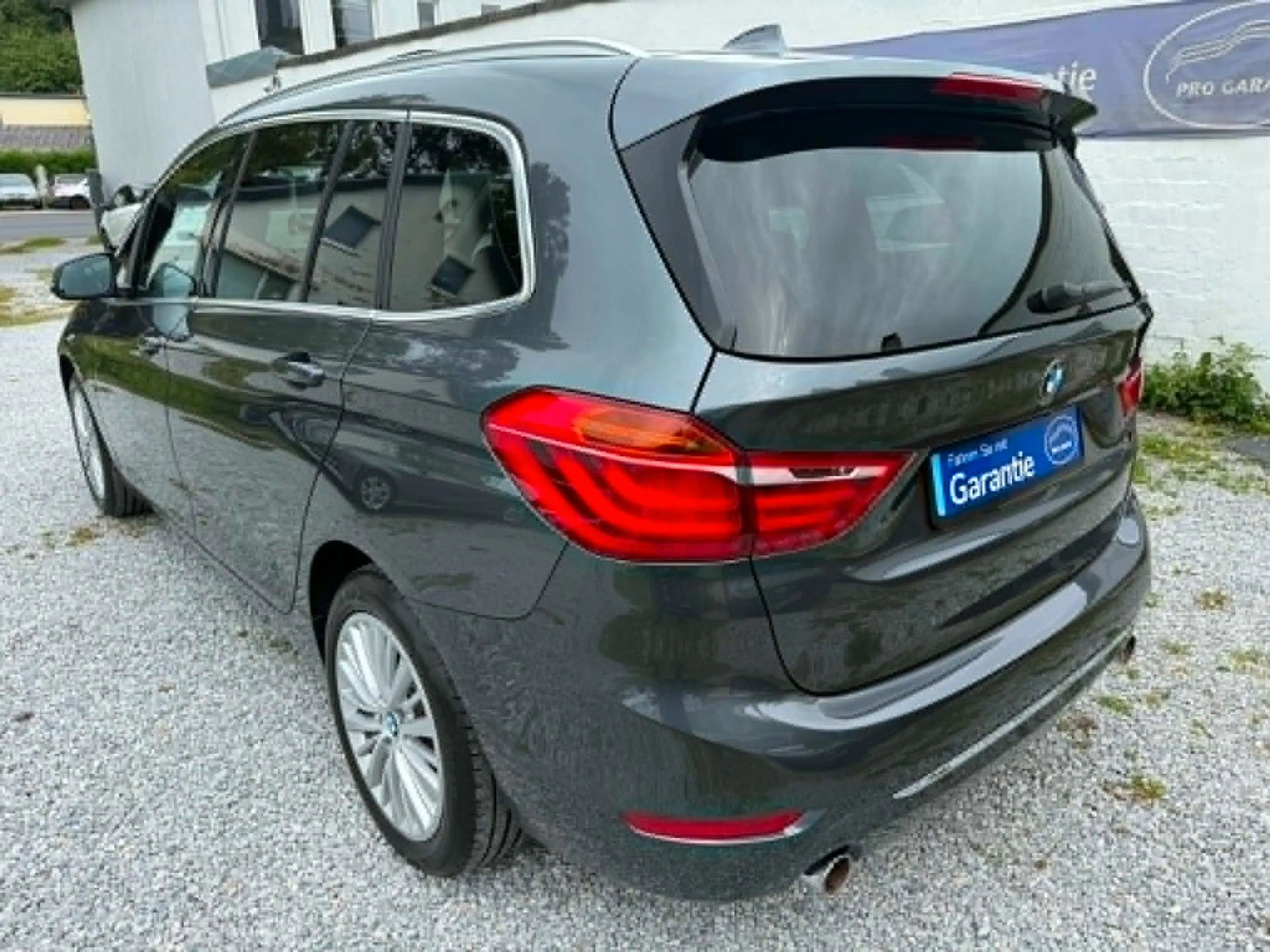 BMW 220 i Gran Tourer Luxury Line 7 Sitzer Panorama — photo 2