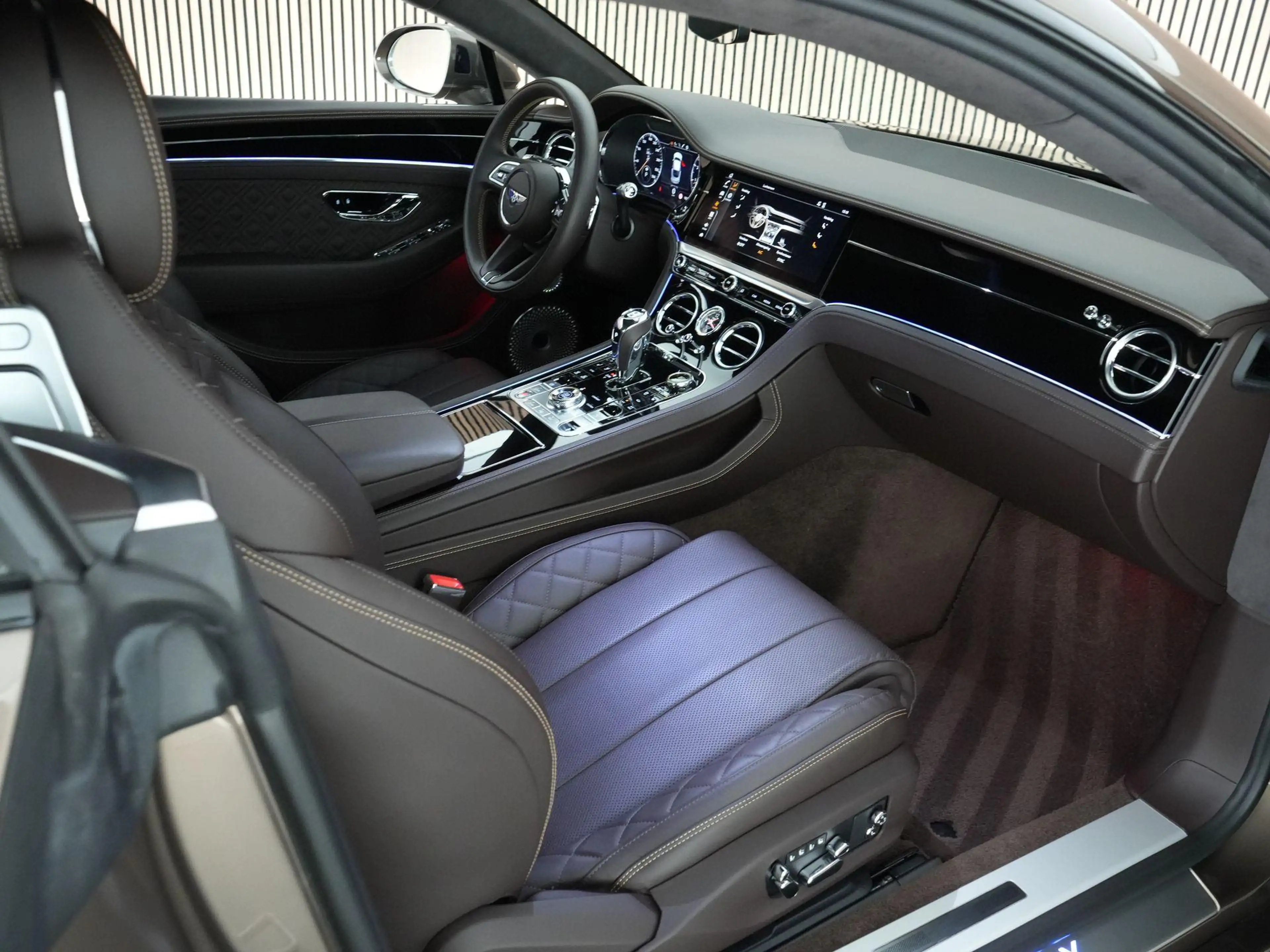 Bentley Continental GT 4.0 V8 550pk |Blackline|B&O|Mulliner Driving|Adapt — photo 3