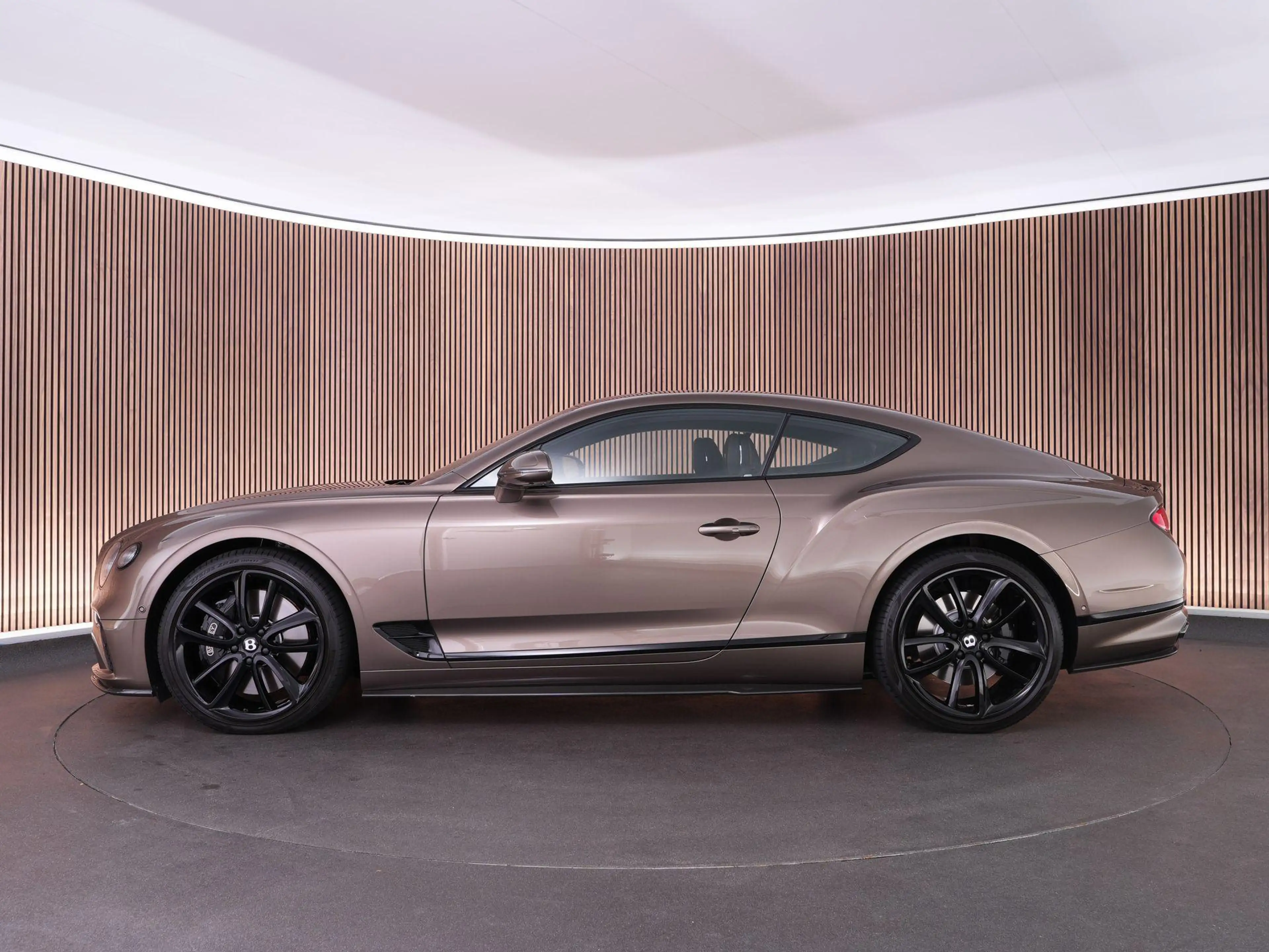 Bentley Continental GT 4.0 V8 550pk |Blackline|B&O|Mulliner Driving|Adapt — photo 7
