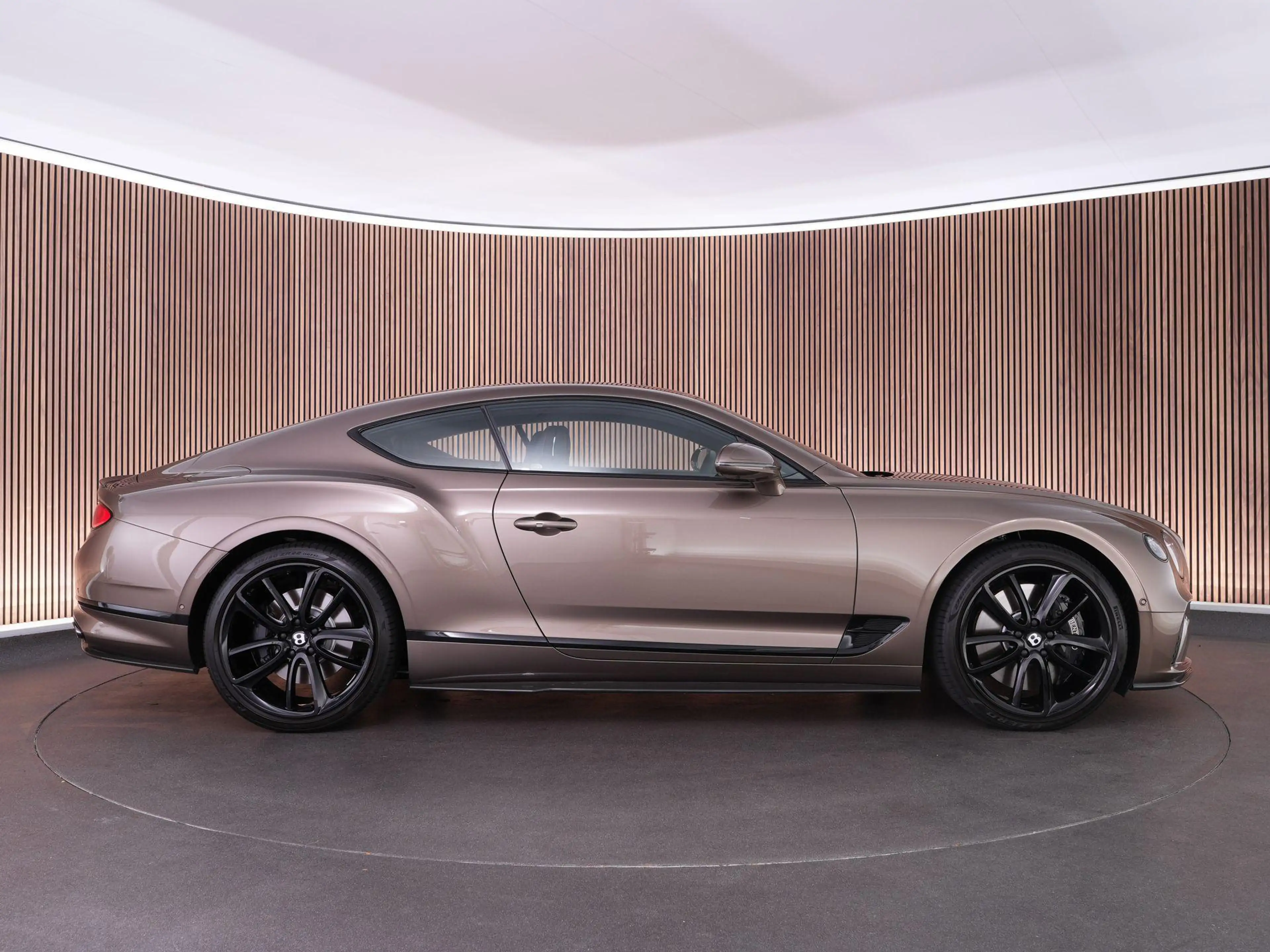 Bentley Continental GT 4.0 V8 550pk |Blackline|B&O|Mulliner Driving|Adapt — photo 6