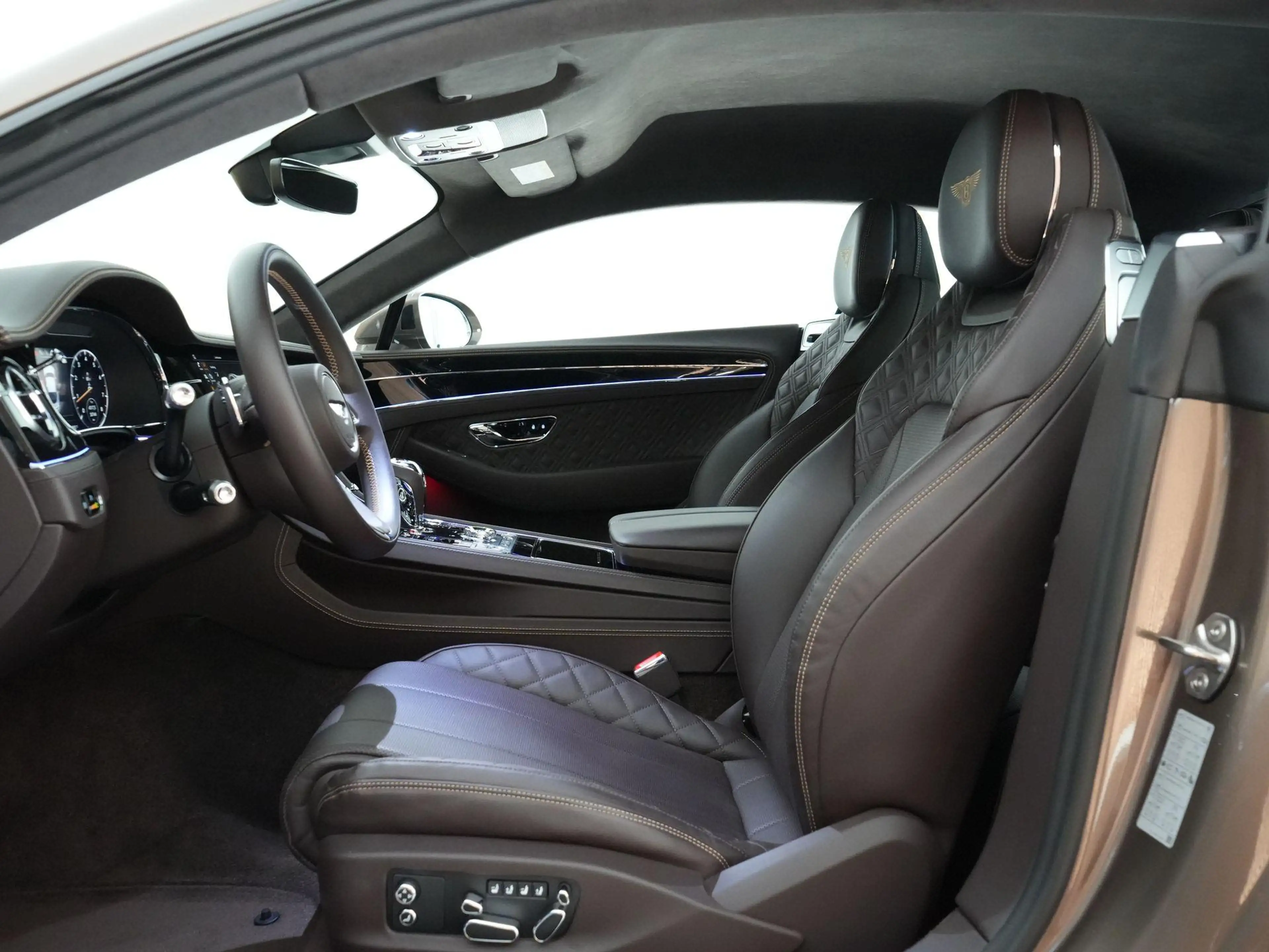 Bentley Continental GT 4.0 V8 550pk |Blackline|B&O|Mulliner Driving|Adapt — photo 9