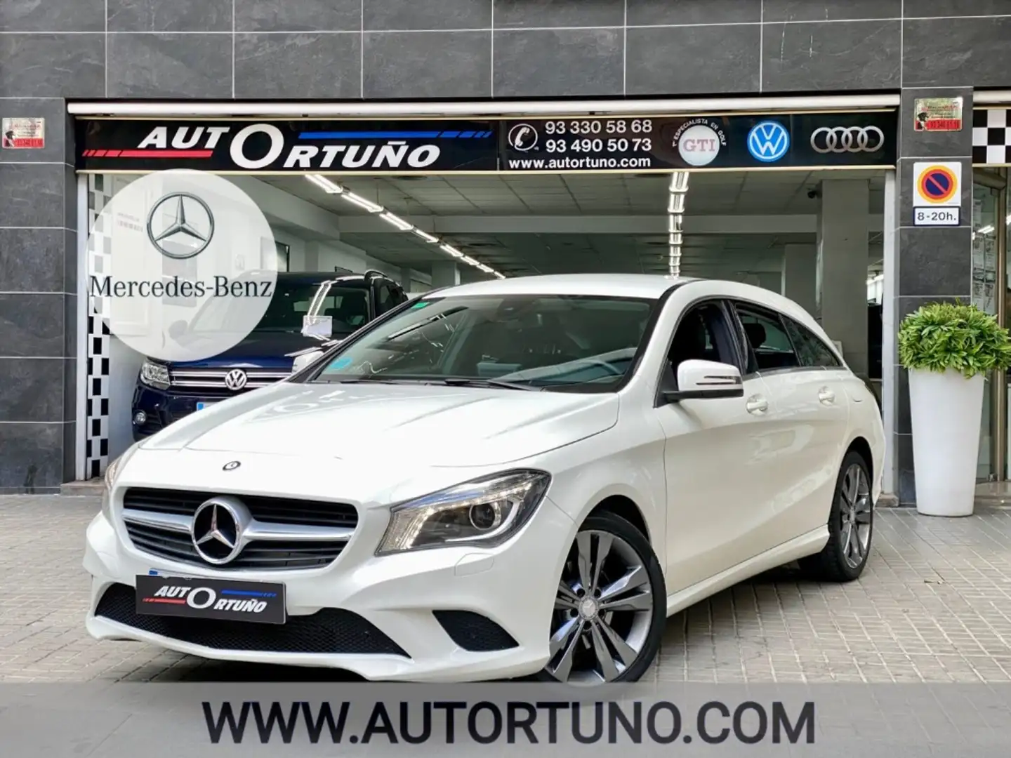 Mercedes-Benz CLA 200 Shooting Brake 200d Urban Blanc - 1