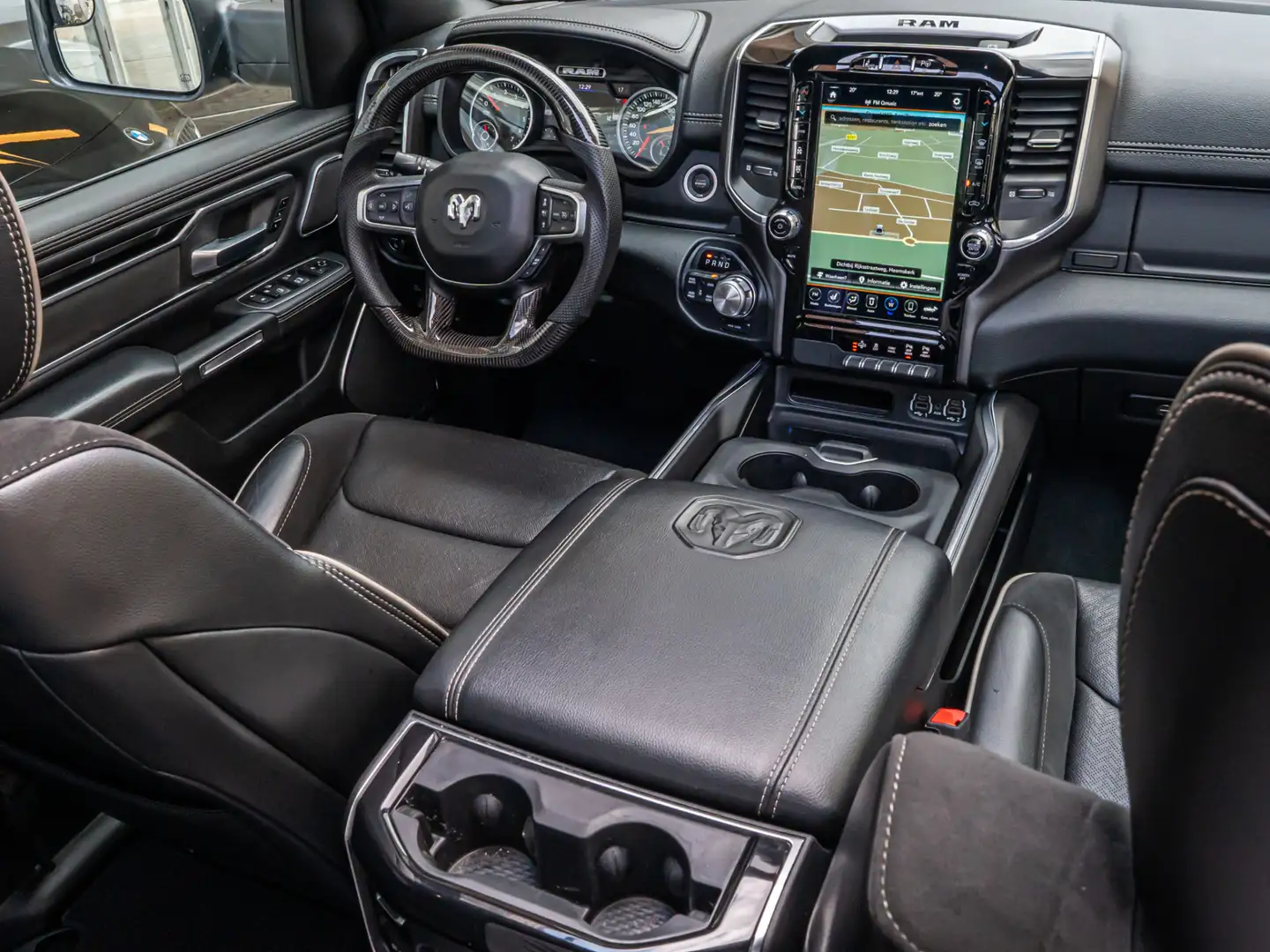 Dodge RAM 1500 5.7 V8 4X4 LARAMIE PANO HARMAN KARDON 360 CAM Weiß - 2