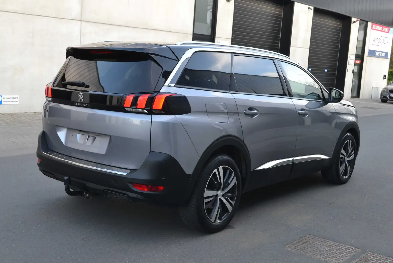Peugeot 5008 1.2 Allure EAT8 7 Places Cuir/Navi/Keyless/LED Grijs - 2