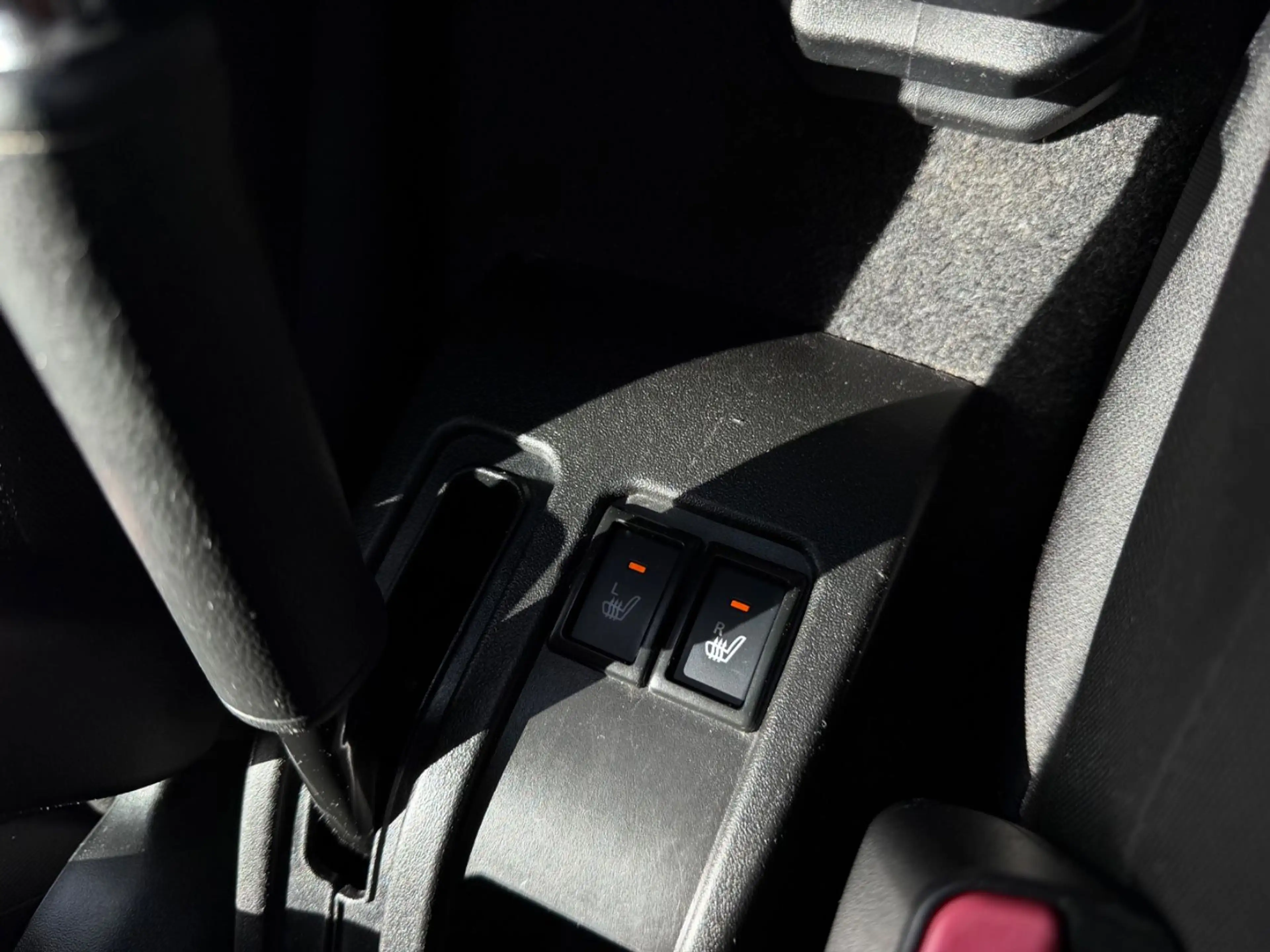 Suzuki Jimny Comfort+ AllGrip *4-Sitzer*Bullenfänger* — photo 30